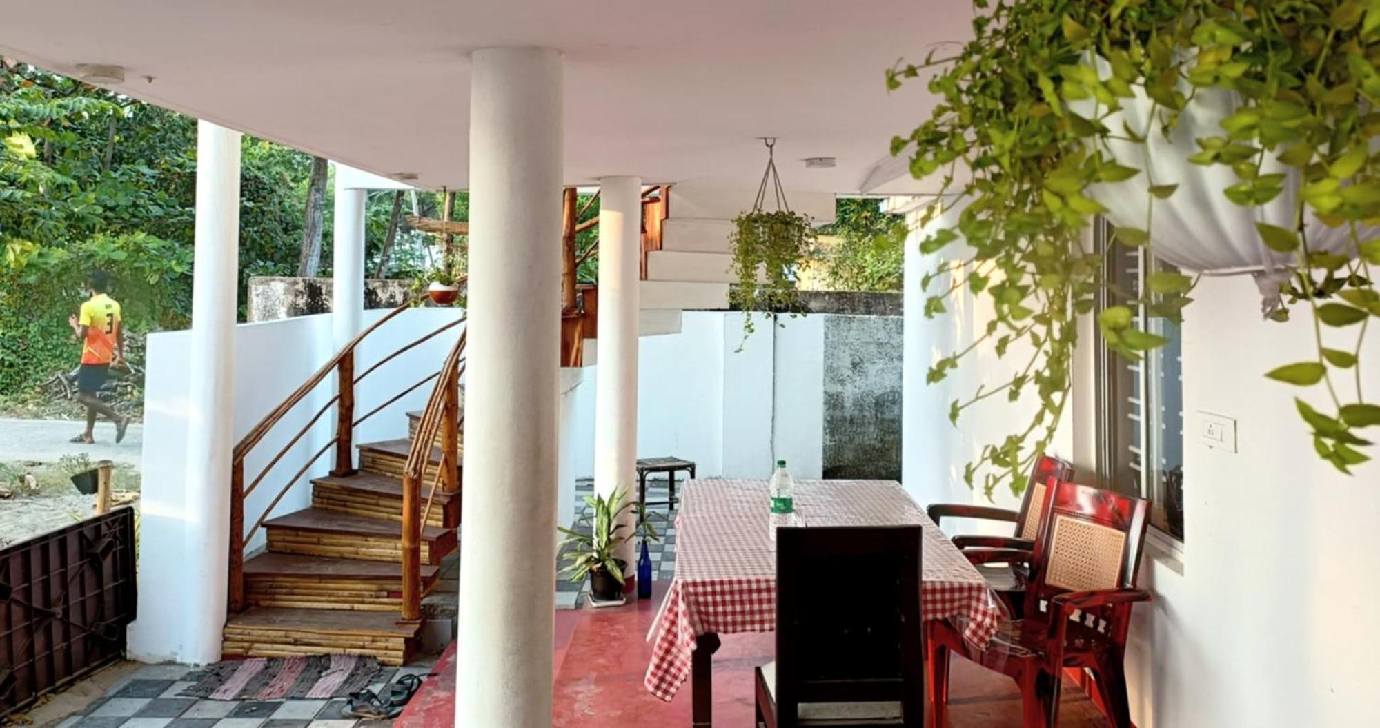 Homestay Marari Praise Beachfront
