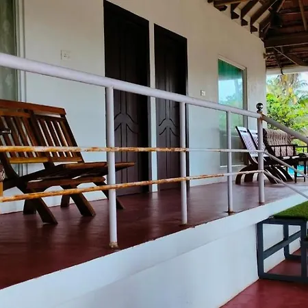 Marari Praise Beachfront Homestay Mararikulam Exterior photo